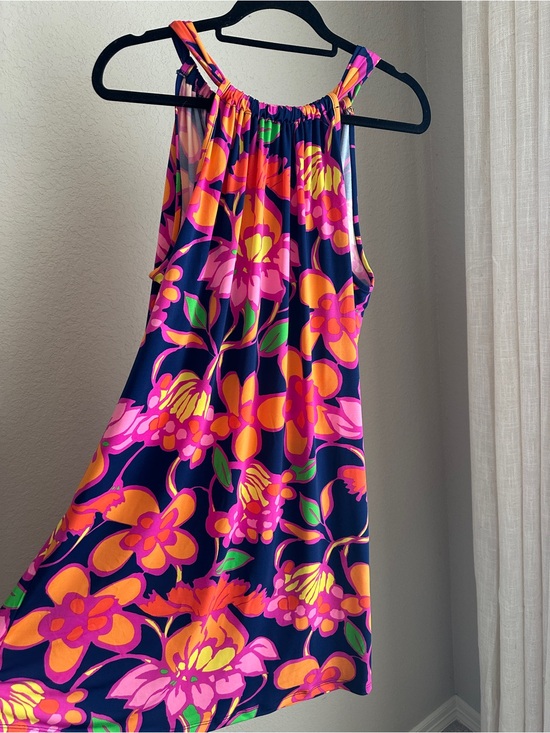 Trina Turk Dresses & Skirts - Trina Turk Retro Floral Midi Dress